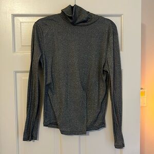 XL sparkle Gap turtleneck black and silver